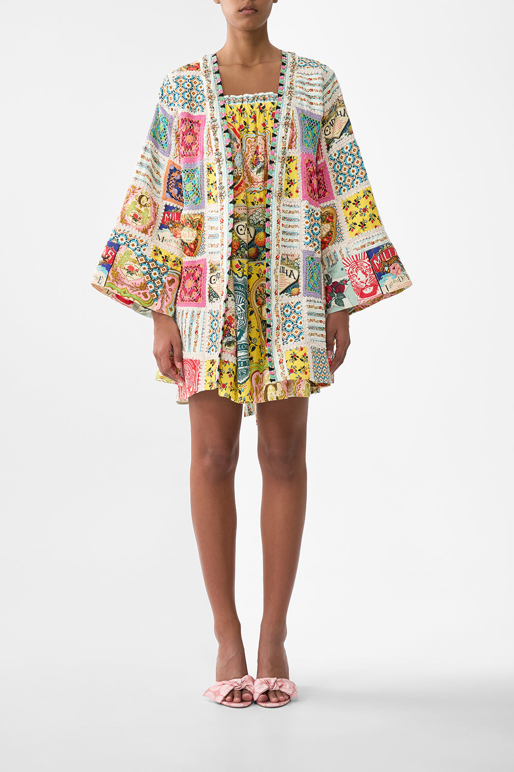 CAMILLA_00034886_SHORT_KIMONO_WRAP_AROMATIC_TIGER_FLOWER_1