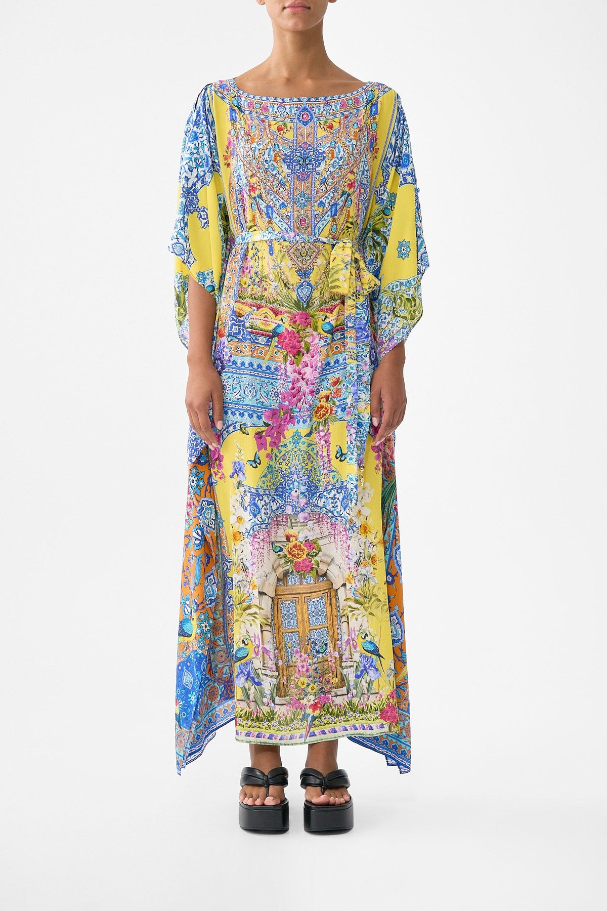 CAMILLA_00038474_SCARF_KAFTAN_WITH_TIE_WAIST_SULTANAHMET_SUMMER_1