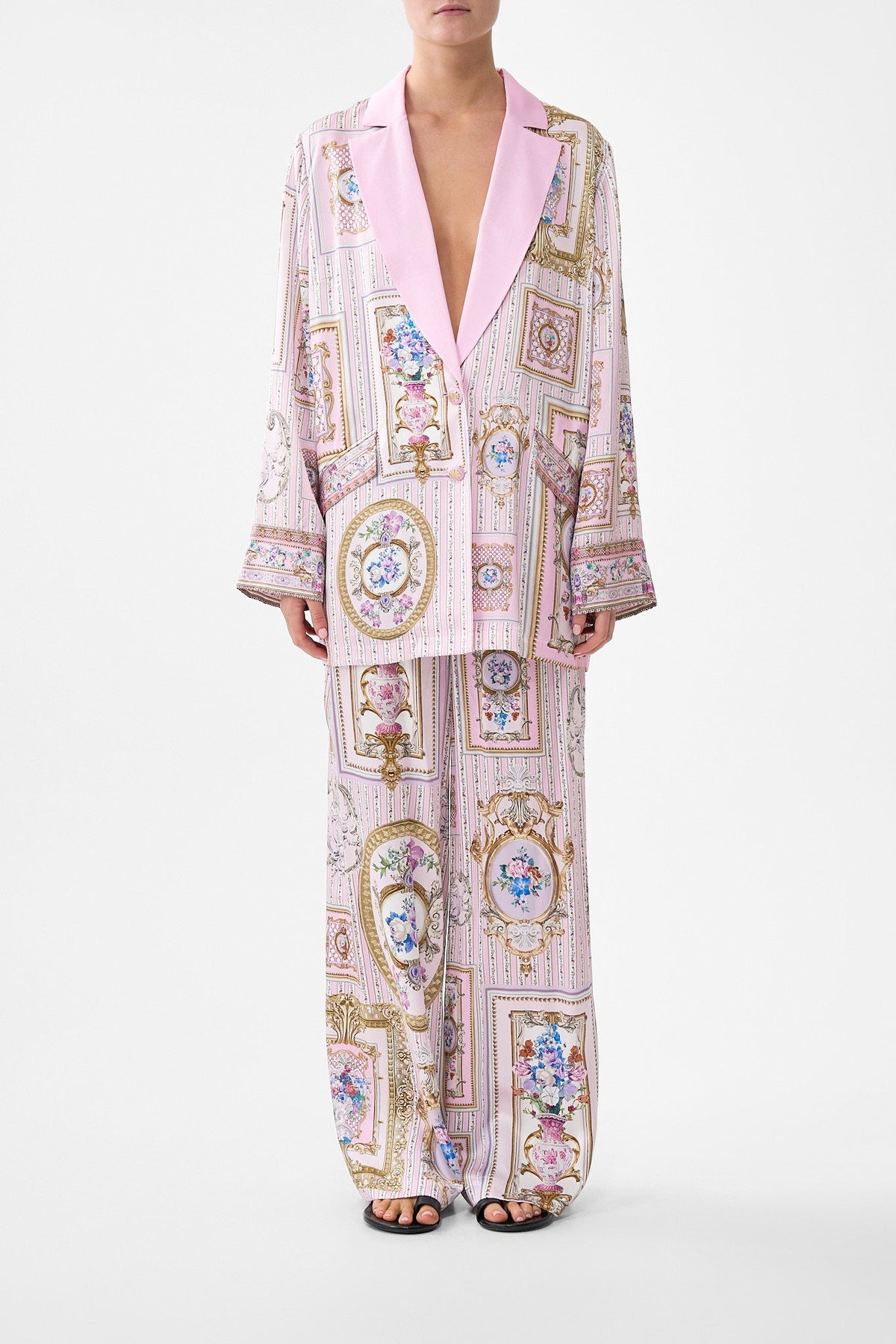 CAMILLA_00038808_RELAXED_SUIT_JACKET_PALATIAL_PASTELS_1