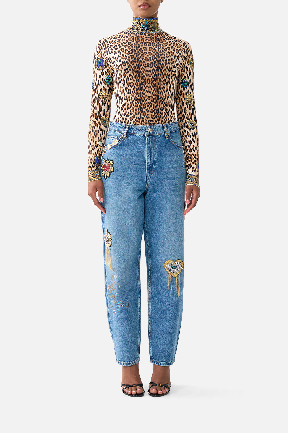 CAMILLA_00041108_MILLA_TURKIYE_TALISMAN_GIRLFRIEND_JEAN_DENIM_MODEL_1