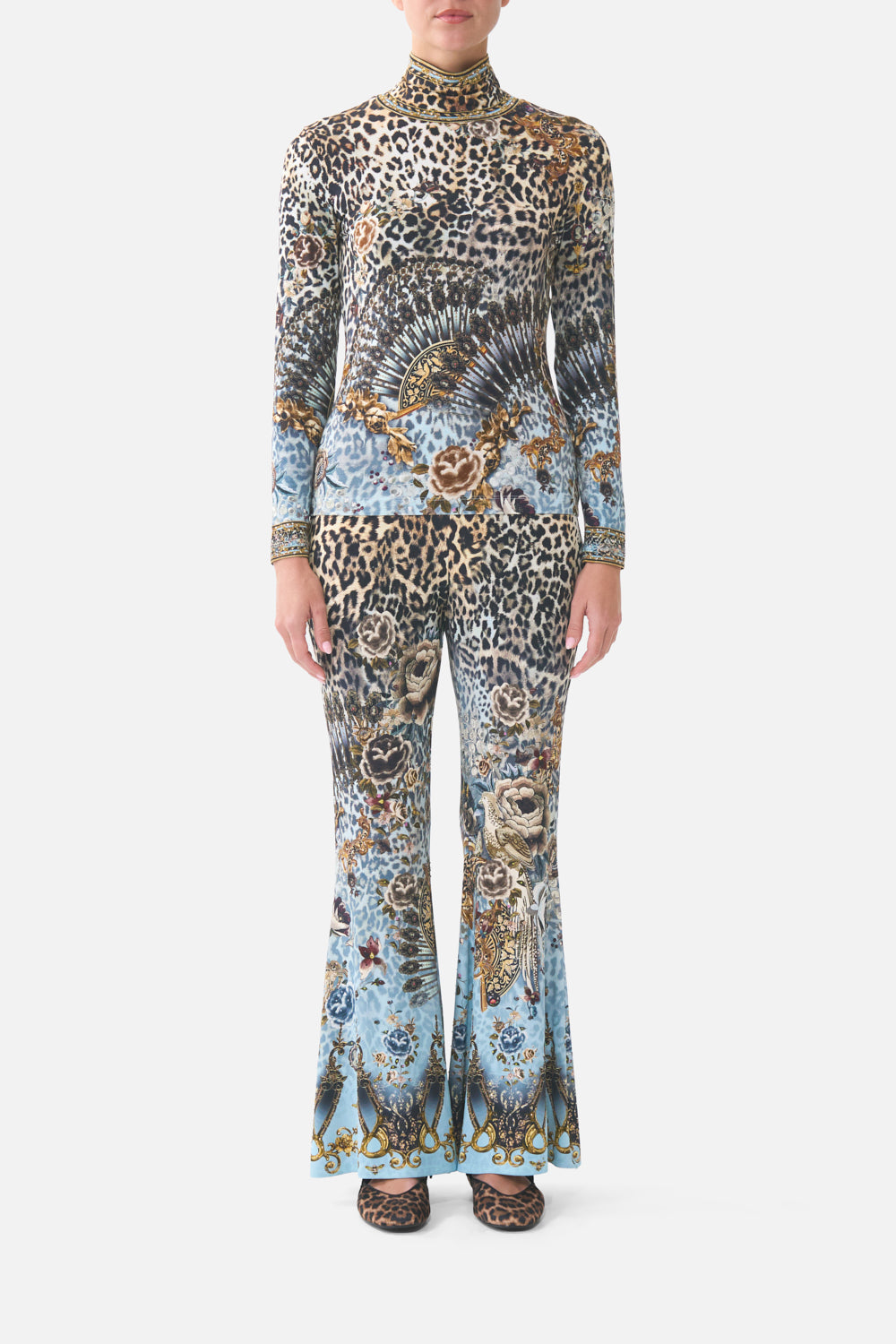 CAMILLA_00041335_JERSEY_FLARED_PANT_FIESTA_SIESTA_REPEAT_MODEL_1