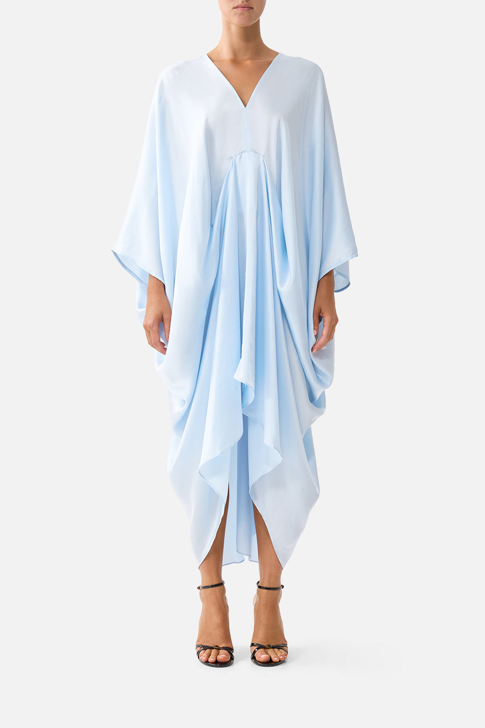 CAMILLA_00041837_DRAPE_FRONT_V_NECK_KAFTAN_THE_HUM_OF_THE_ALHAMBRA_MODEL_1